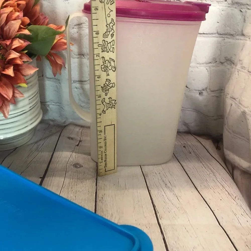 Tupperware Snack stor junior jr bacon keeper and 2qt refrigerater pitcher